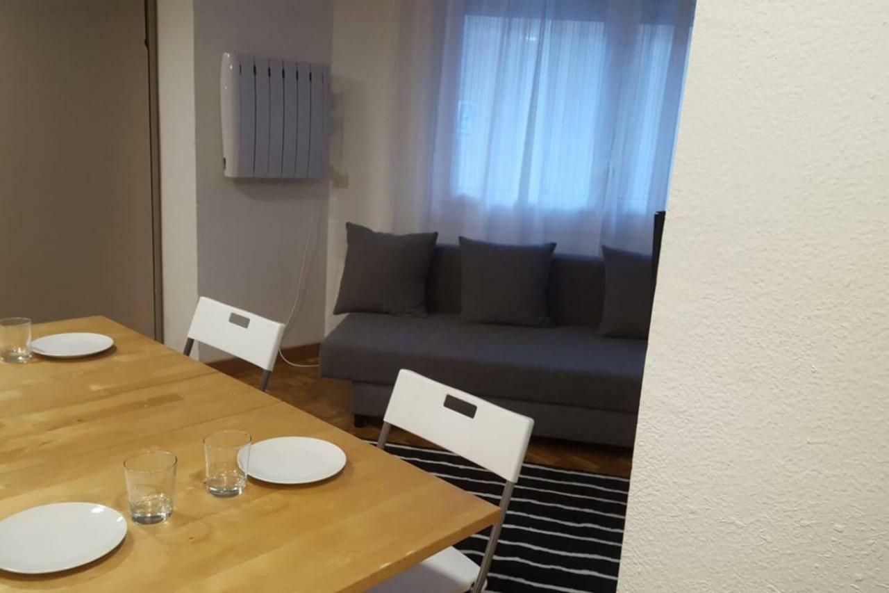Apto Vielha Centro Internet Fibra Buitenkant foto